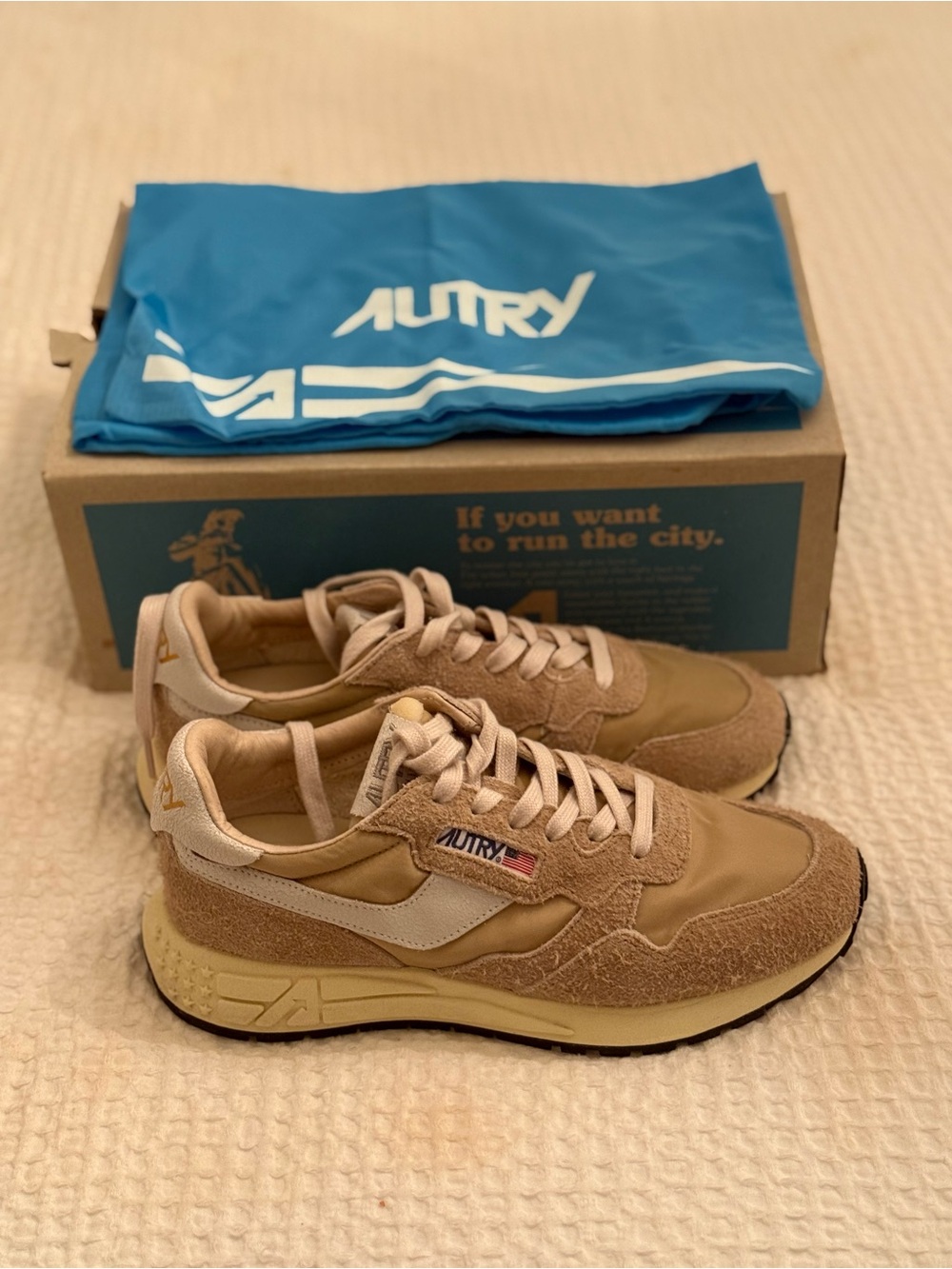 Autry Reelwind Beige Suede Runner Sneakers - Beige